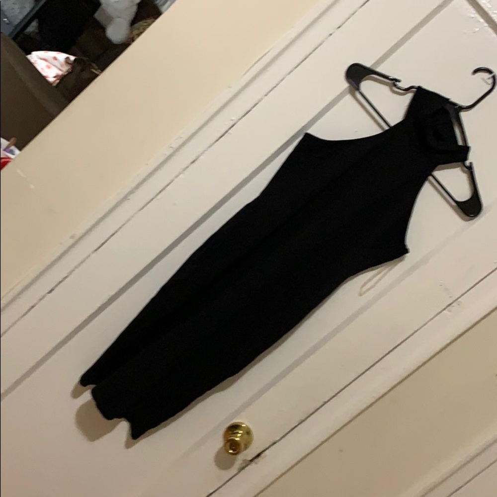 Black midi dress